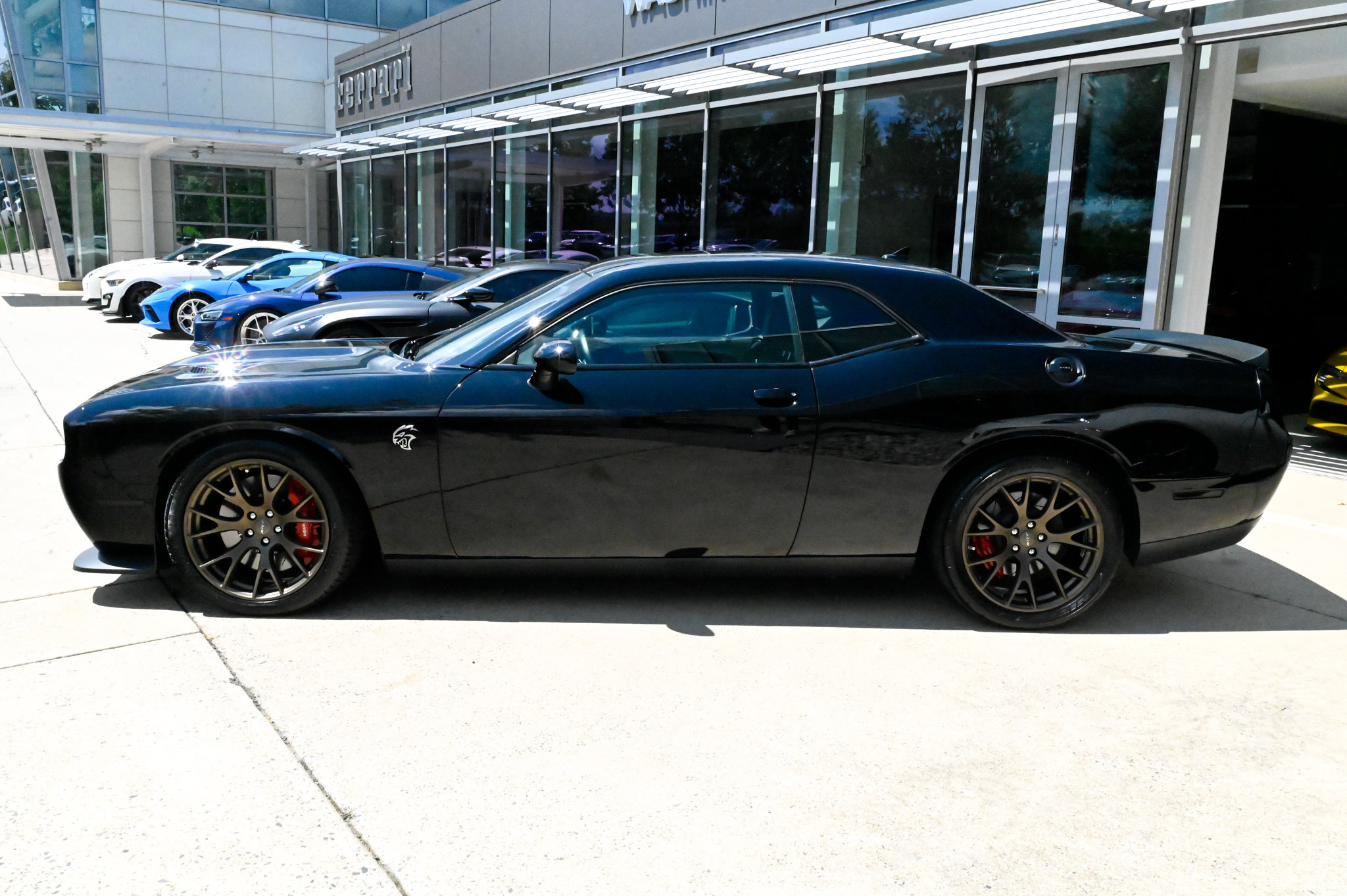Used 2016 Dodge Challenger SRT Hellcat RWD image 8