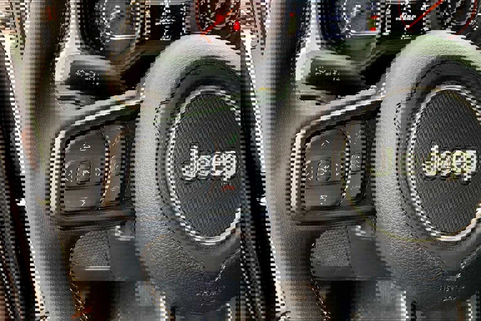 Used 2024 Jeep Gladiator Sport image 24