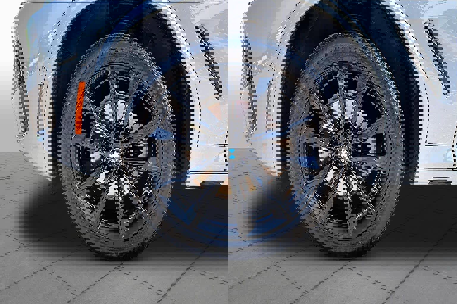 Certified 2024 BMW X4 xDrive30i w/ Premium Package AWD/4WD image 10