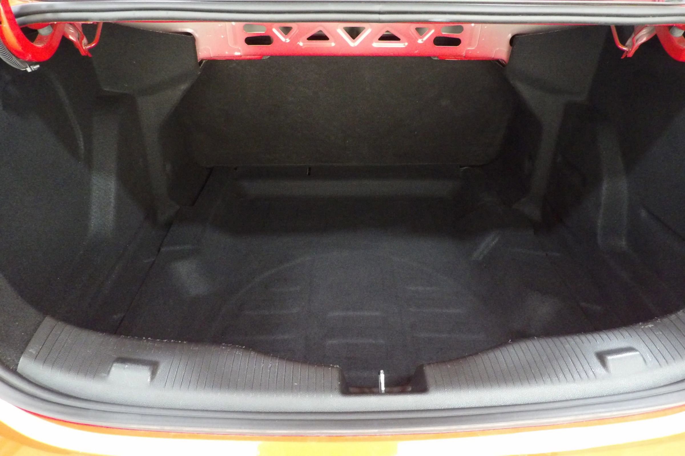 Used 2018 Chevrolet Cruze LS image 7