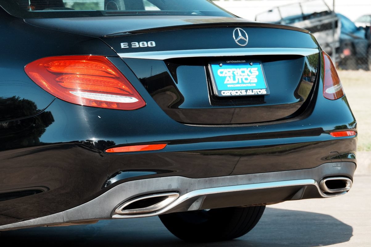 Used 2019 Mercedes-Benz E 300 image 32