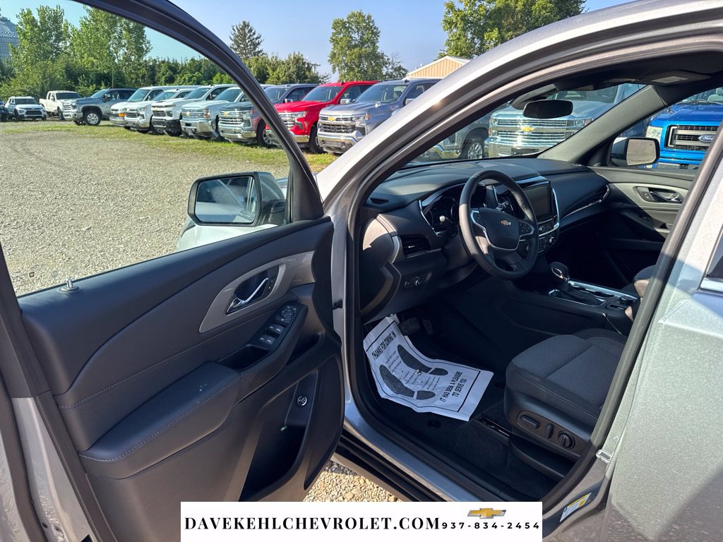 Used 2023 Chevrolet Traverse LT AWD/4WD image 13