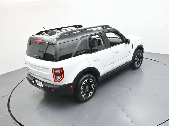 Used 2025 Ford Bronco Sport Outer Banks w/ Outer Banks Tech Package+ AWD/4WD image 42