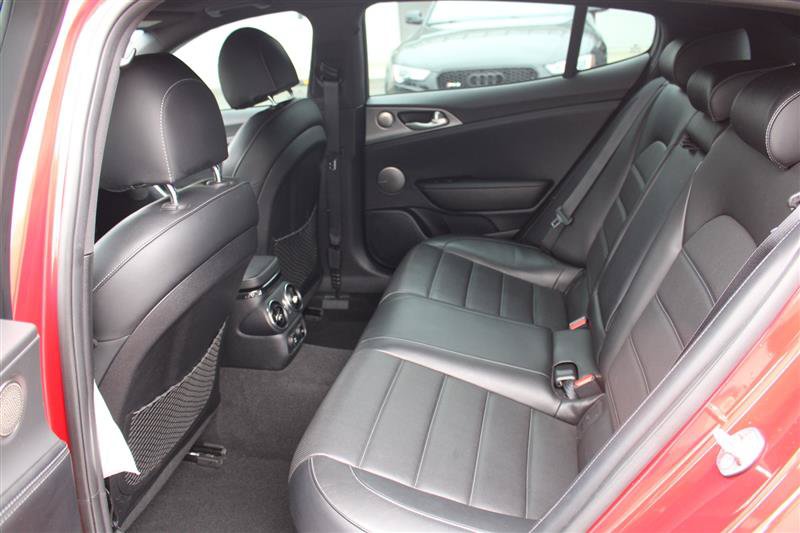Used 2021 Kia Stinger GT2 RWD image 12