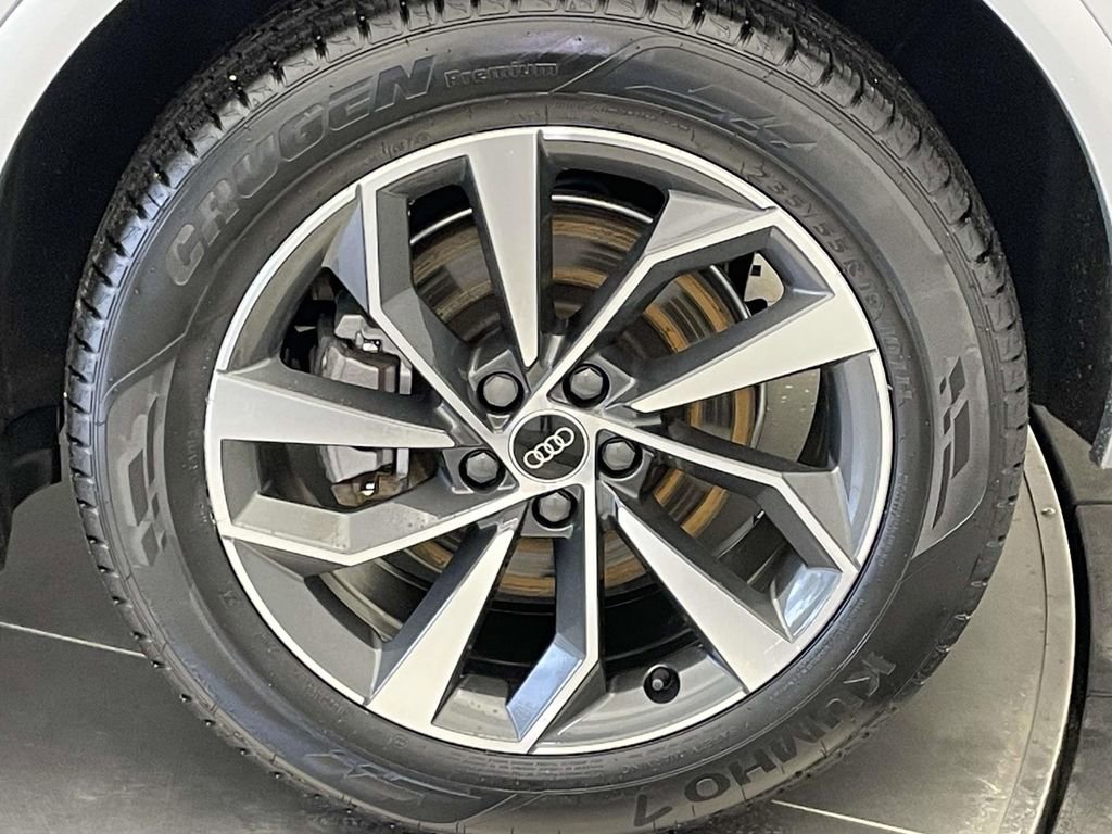 Certified 2023 Audi Q5 2.0T Premium w/ Convenience Package AWD/4WD image 12