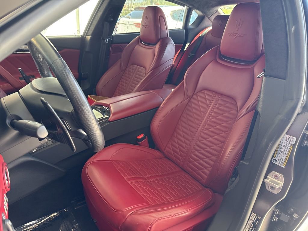 Used 2022 Maserati Quattroporte Trofeo image 19