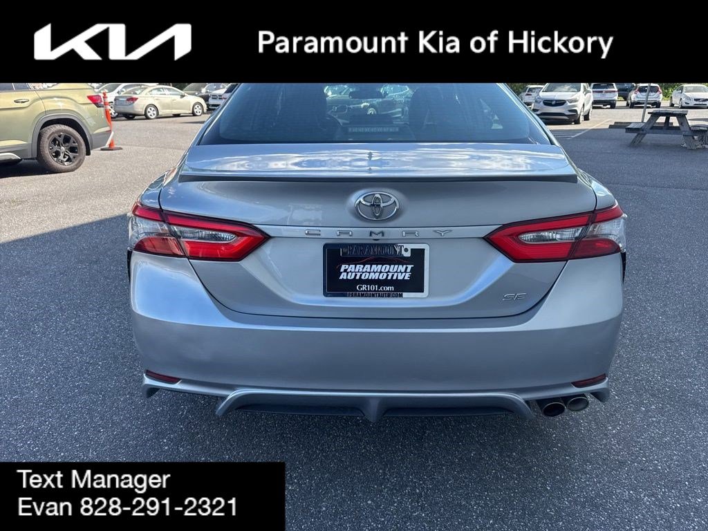 Used 2019 Toyota Camry SE FWD image 6