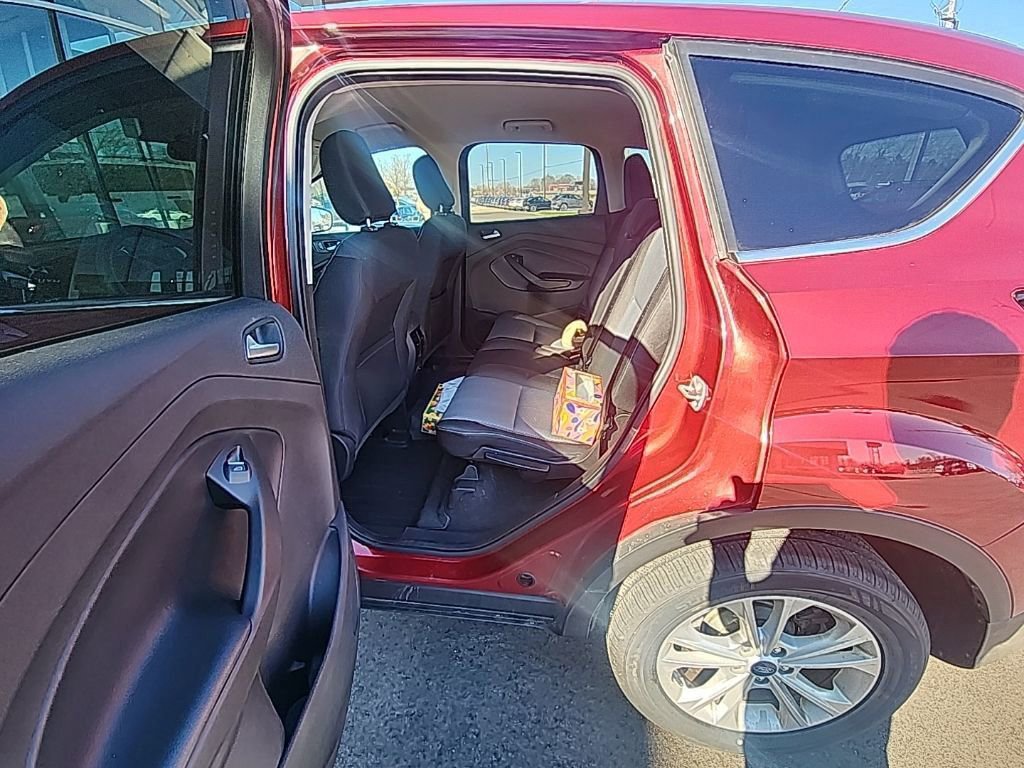 Used 2019 Ford Escape SE image 8