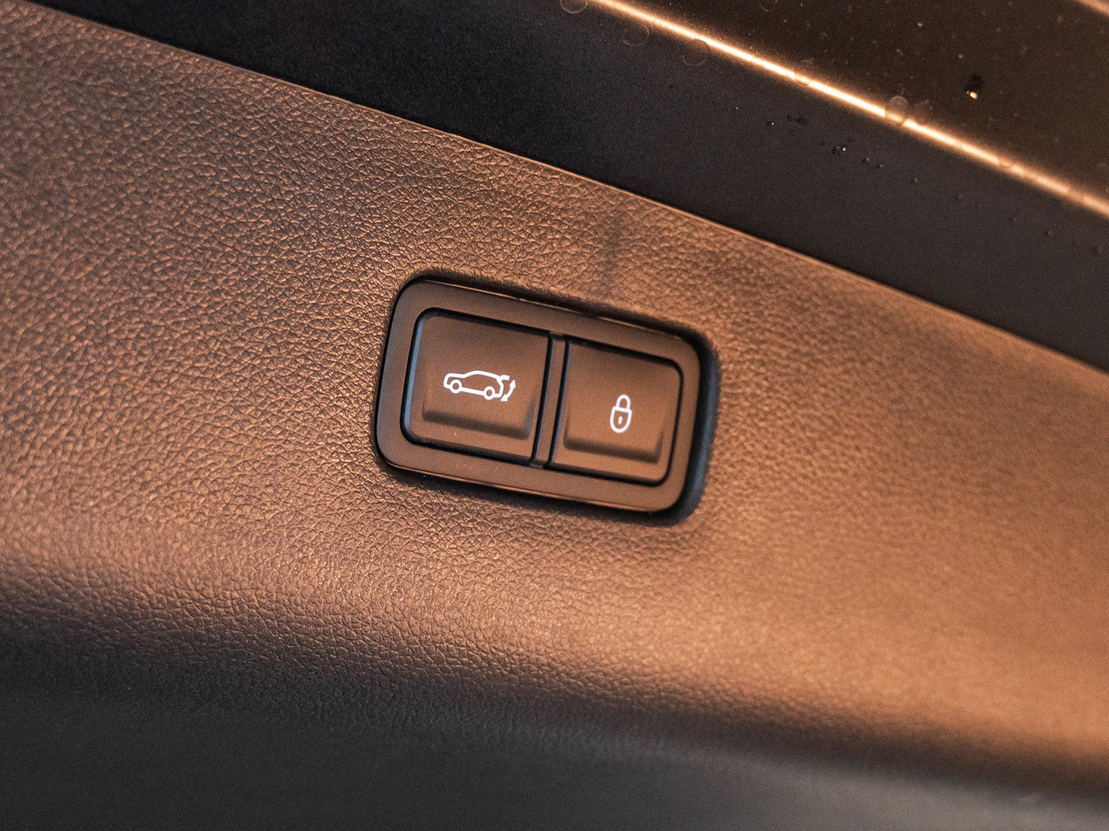 Used 2026 Genesis GV70 2.5T Advanced image 8