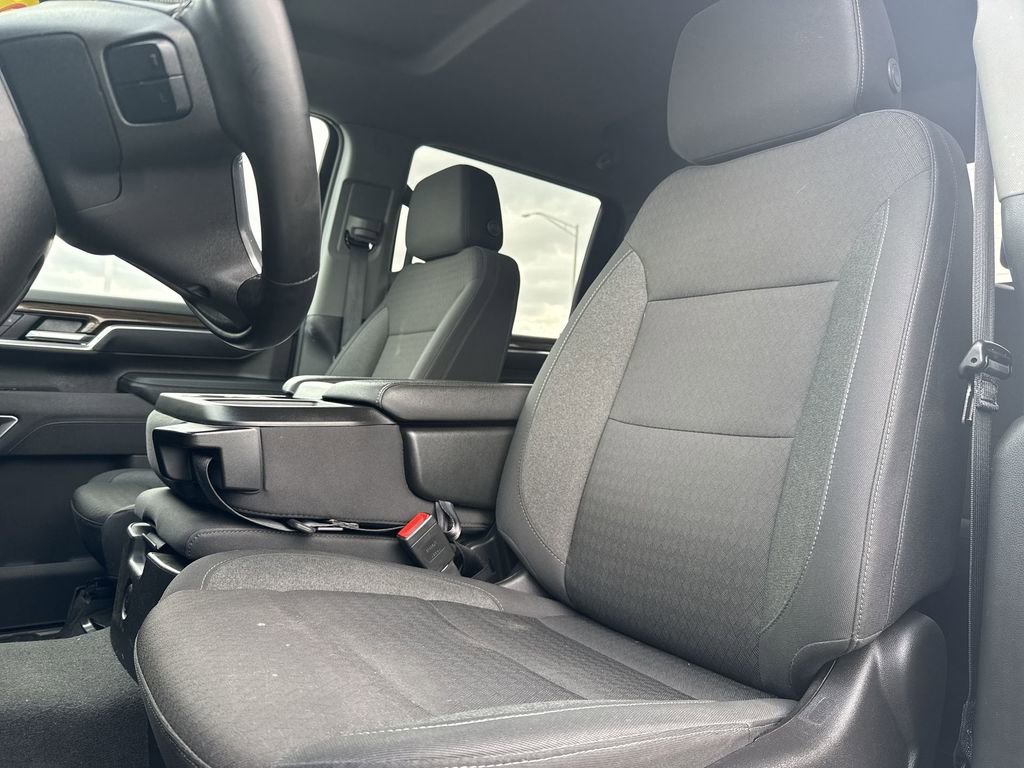 Certified 2025 Chevrolet Silverado 2500 LT w/ Convenience Package image 13