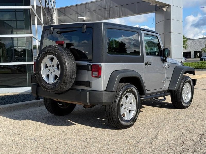 Used 2018 Jeep Wrangler Sport AWD/4WD image 3