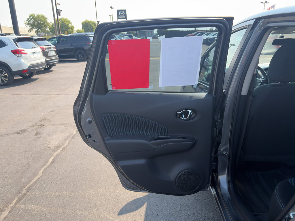 Used 2016 Nissan Versa Note SV FWD image 13