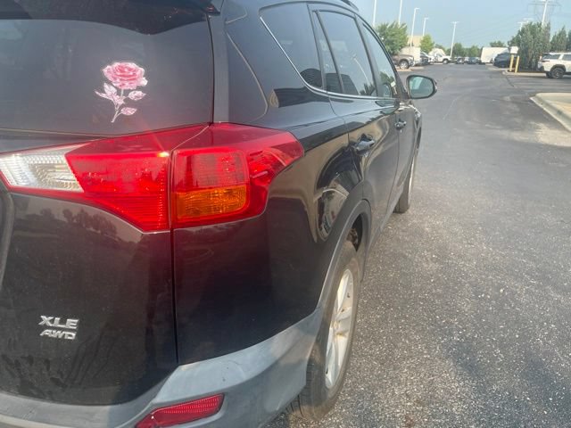 Used 2013 Toyota RAV4 XLE AWD/4WD image 9