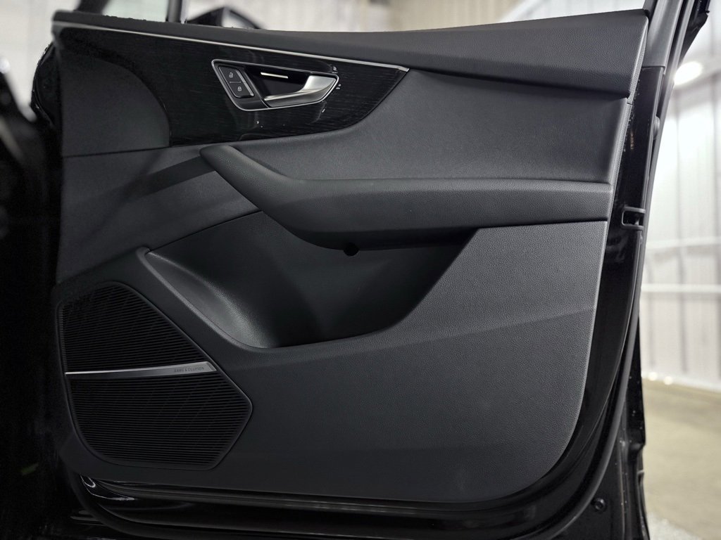 Used 2022 Audi Q7 3.0T Premium Plus w/ Premium Plus Package image 32