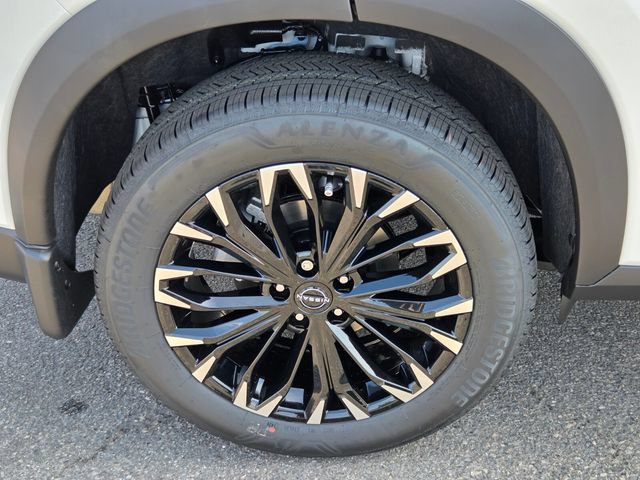 New 2026 Nissan Rogue Dark Armor FWD image 8