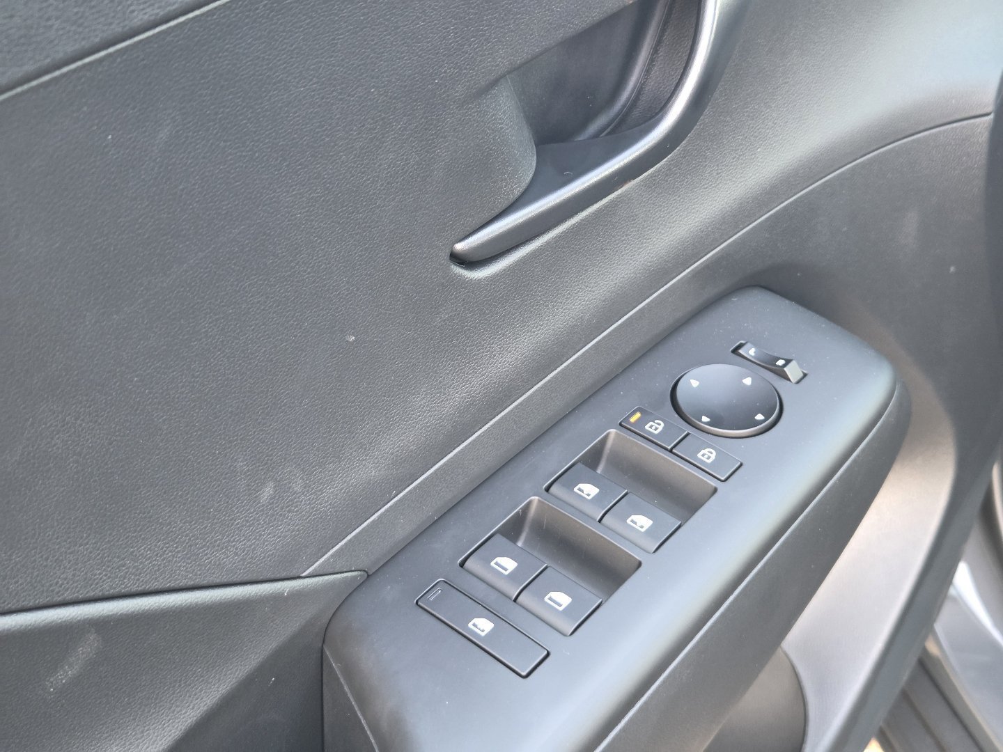 New 2027 Hyundai Kona SEL Sport FWD image 30