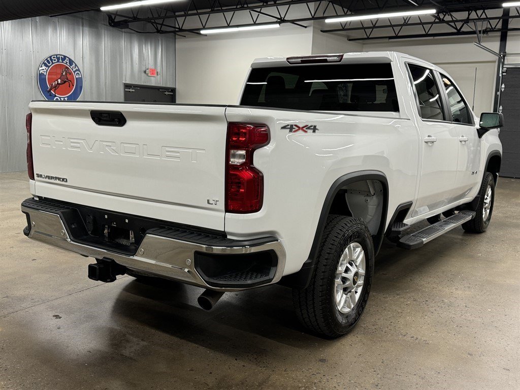 Used 2022 Chevrolet Silverado 2500 LT AWD/4WD image 14