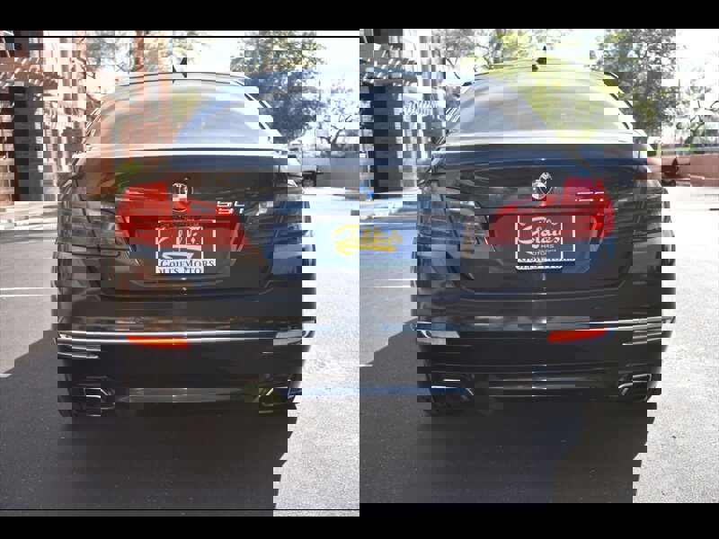 Used 2016 BMW 550i Sedan image 9