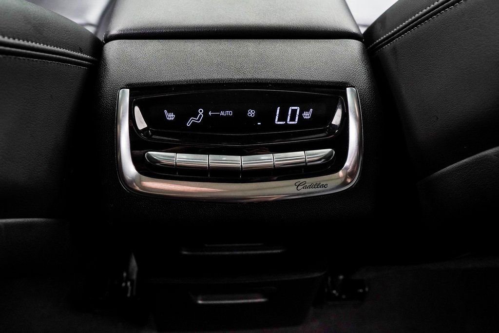 Used 2025 Cadillac XT6 Premium Luxury image 20