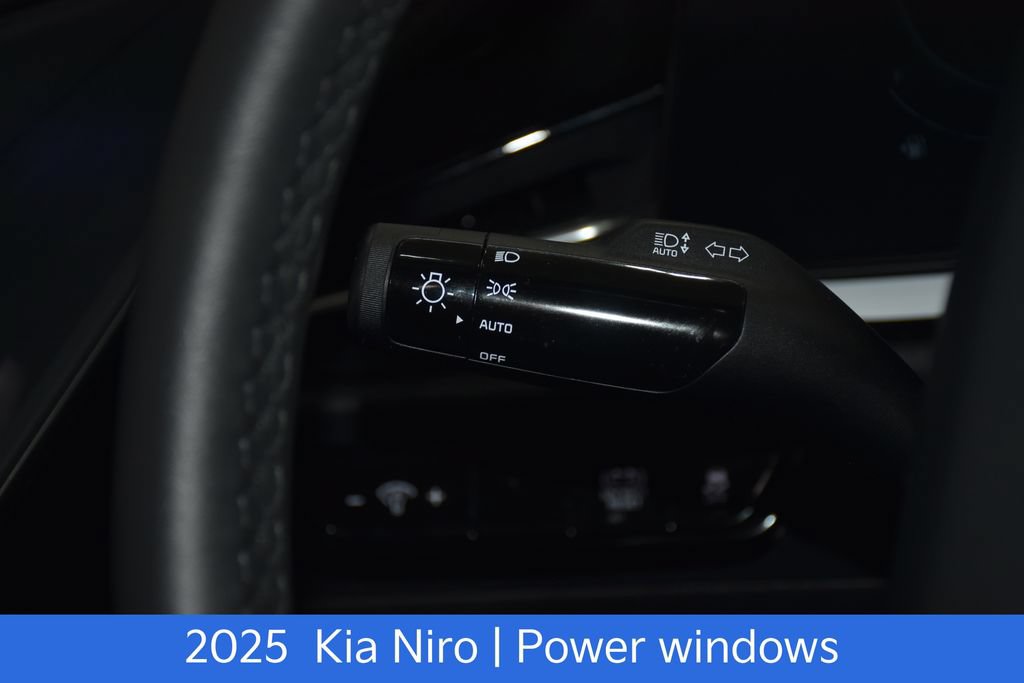 Certified 2025 Kia Niro EX FWD image 10