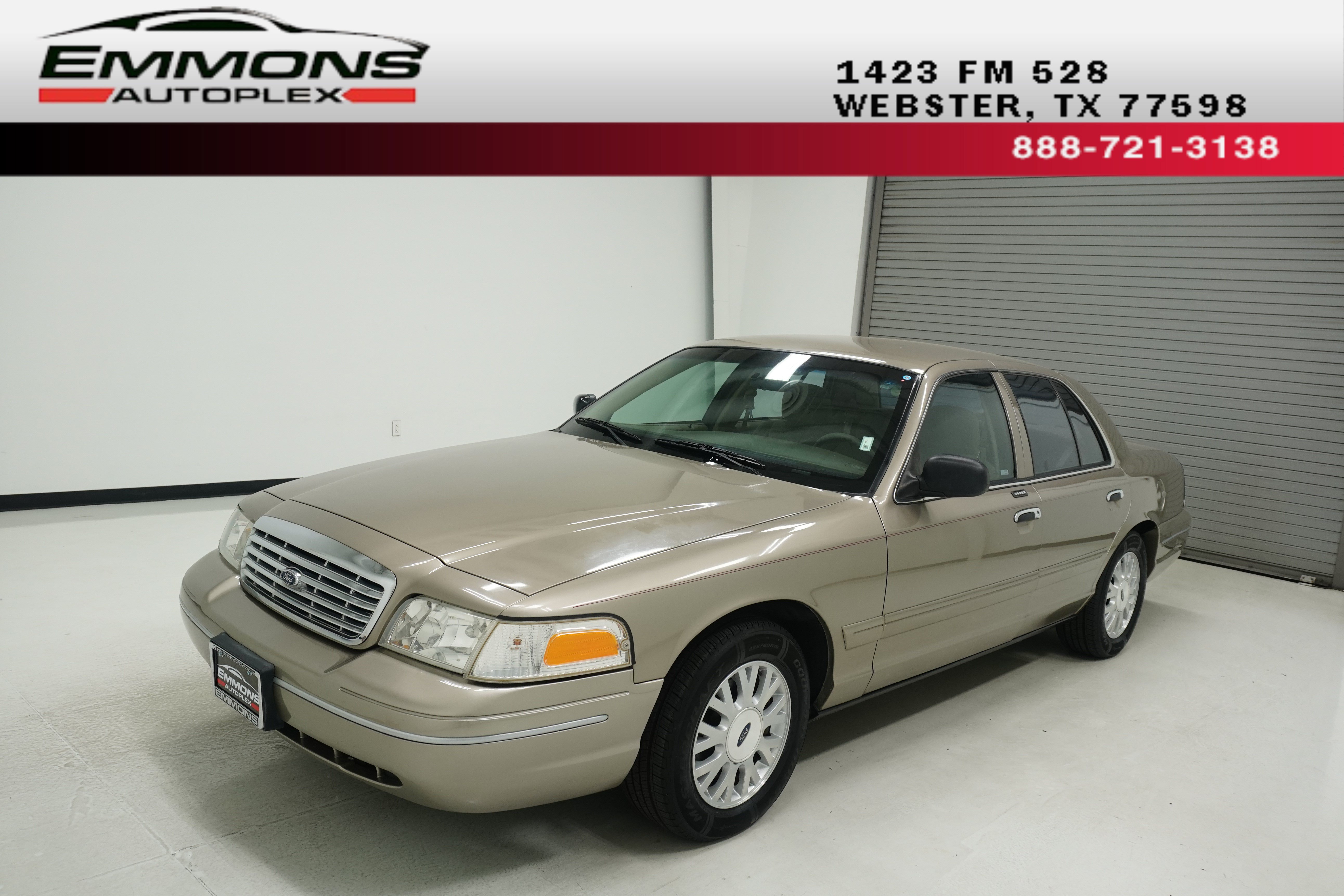 Used 2004 Ford Crown Victoria LX