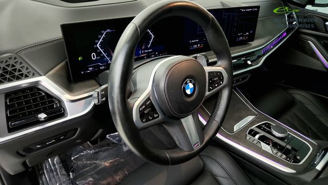 Used 2025 BMW X5 xDrive40i w/ M Sport Package AWD/4WD image 48