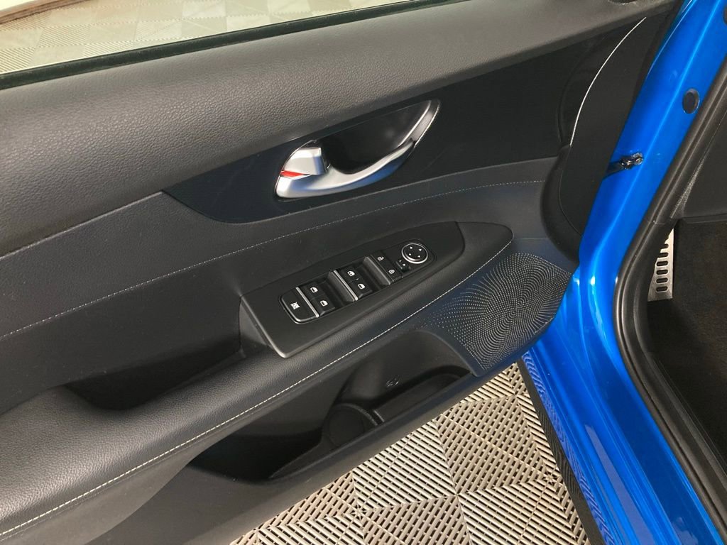 Certified 2022 Kia Forte GT-Line w/ GT-Line Premium Package image 11