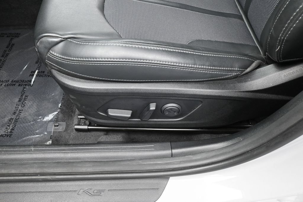 Used 2022 Kia K5 GT-Line FWD image 15