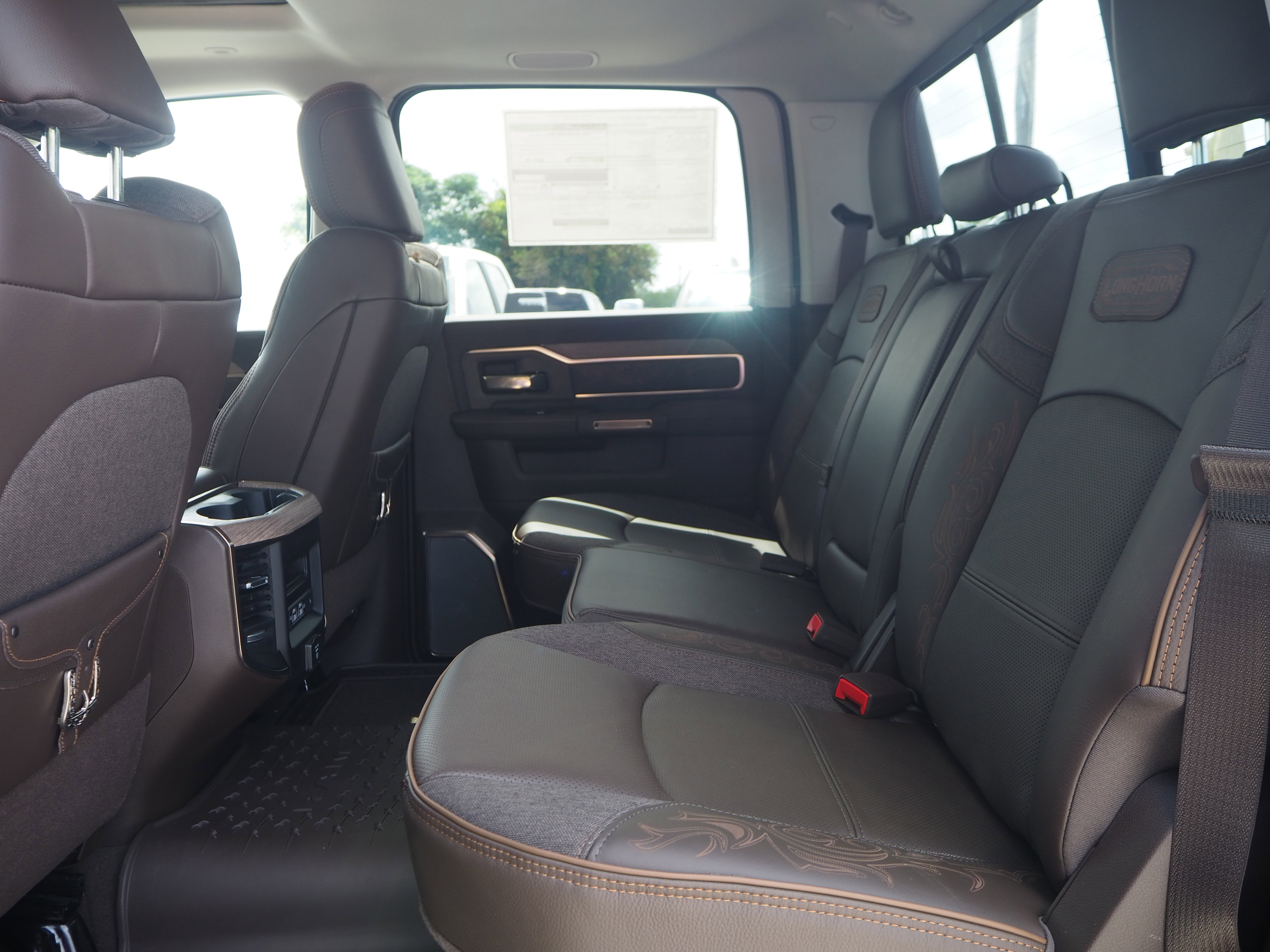 New 2025 RAM 2500 Limited AWD/4WD image 12