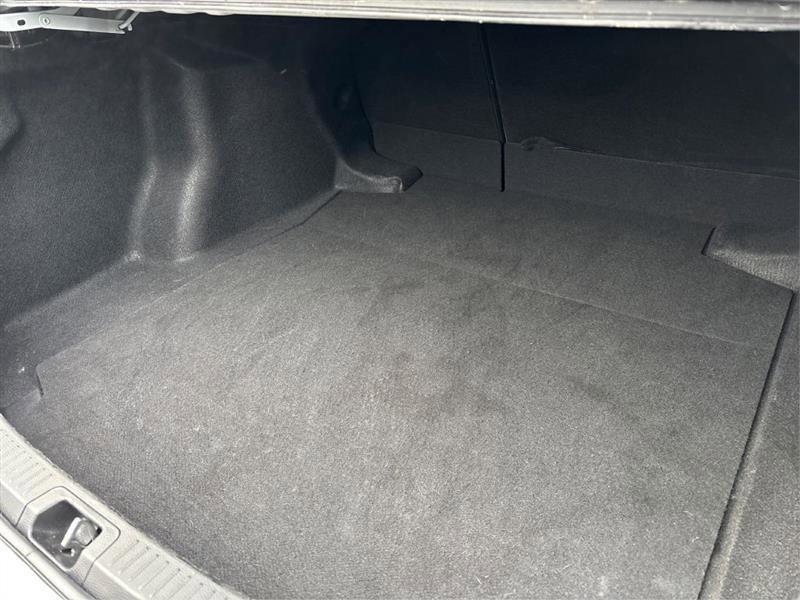 Used 2022 Toyota Corolla LE image 22