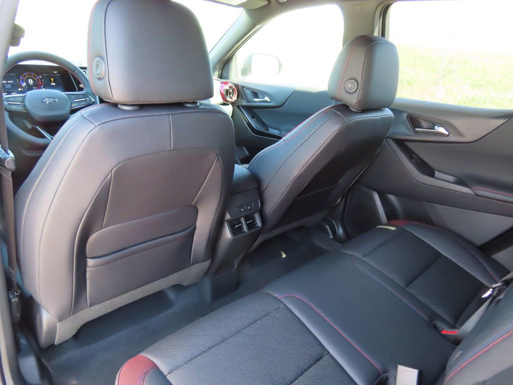 New 2026 Chevrolet Equinox RS w/ Convenience Package III AWD/4WD image 22