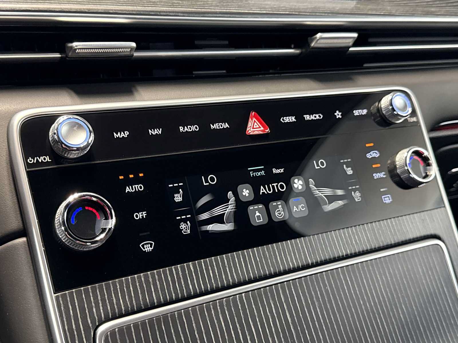 New 2026 Genesis GV80 3.5T AWD/4WD image 19