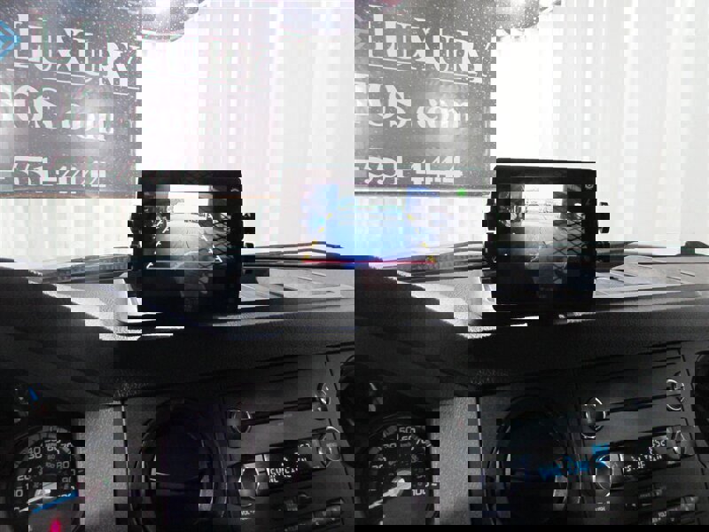 Used 2016 Ford F550 2WD Regular Cab Super Duty image 30