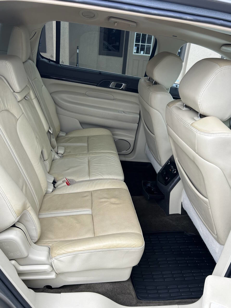 Used 2016 Lincoln MKT AWD w/ Equipment Group 201A image 18