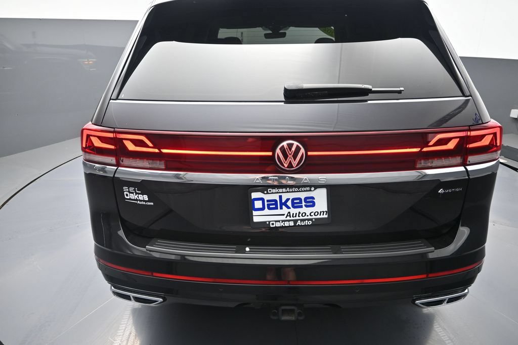 Used 2024 Volkswagen Atlas SEL Premium R-Line AWD/4WD image 34