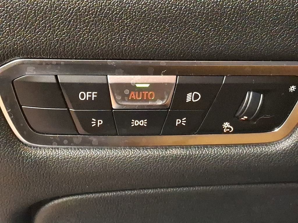 Certified 2023 BMW X7 xDrive40i w/ Executive Package image 22