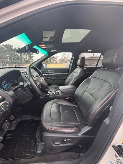 Used 2018 Ford Explorer Sport AWD/4WD image 9