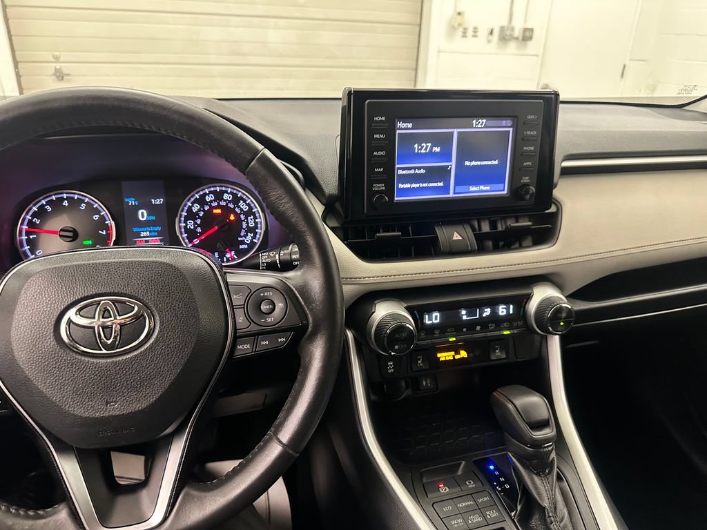 Used 2019 Toyota RAV4 XLE AWD/4WD image 26