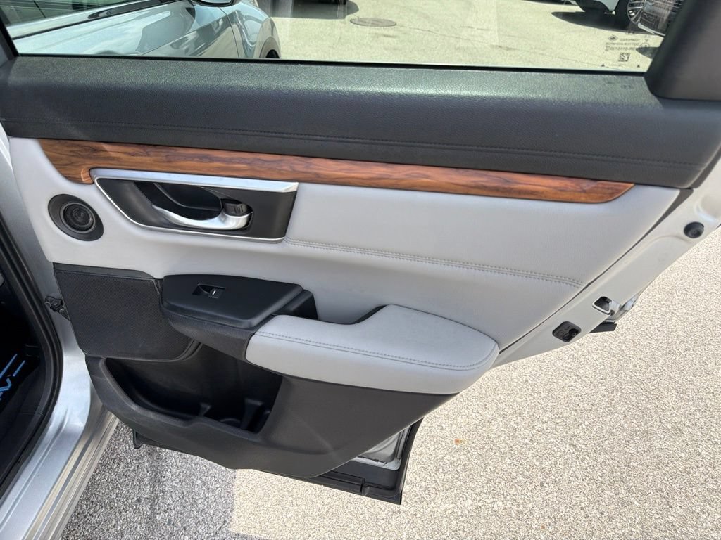 Used 2018 Honda CR-V Touring image 12