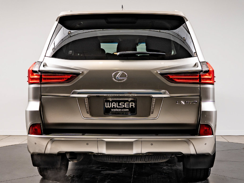Certified 2021 Lexus LX 570 4WD w/ Luxury Package image 7