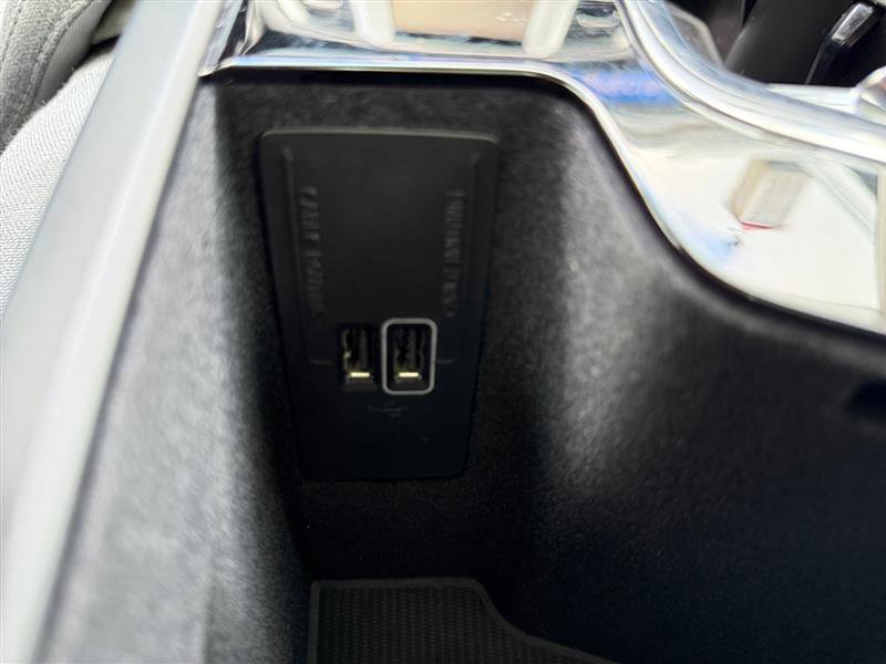 Used 2020 Volvo XC90 T6 Inscription w/ Protection Package Premier image 28