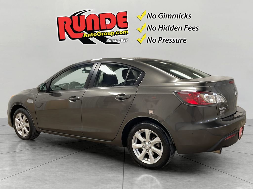 Used 2010 MAZDA MAZDA3 i Touring FWD image 4