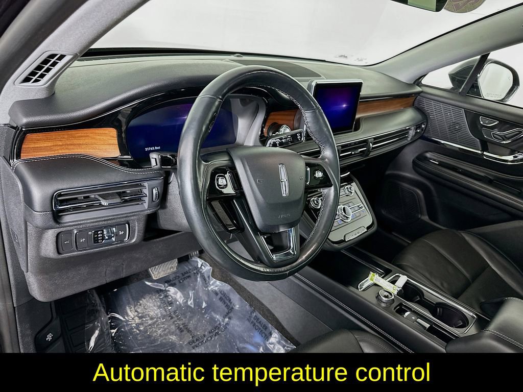 Used 2022 Lincoln Corsair Reserve w/ Elements Package image 14