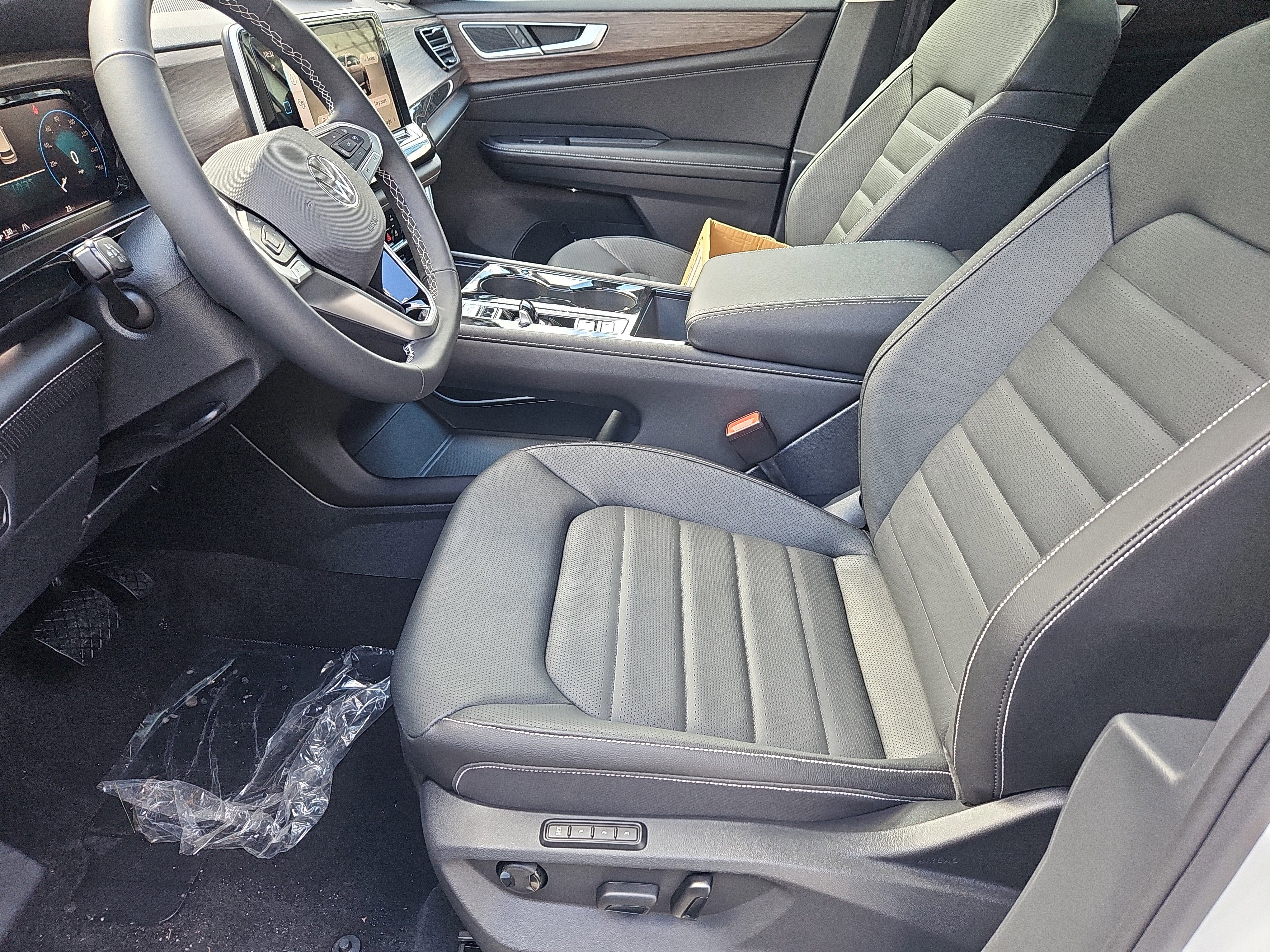 New 2026 Volkswagen Atlas SEL image 19