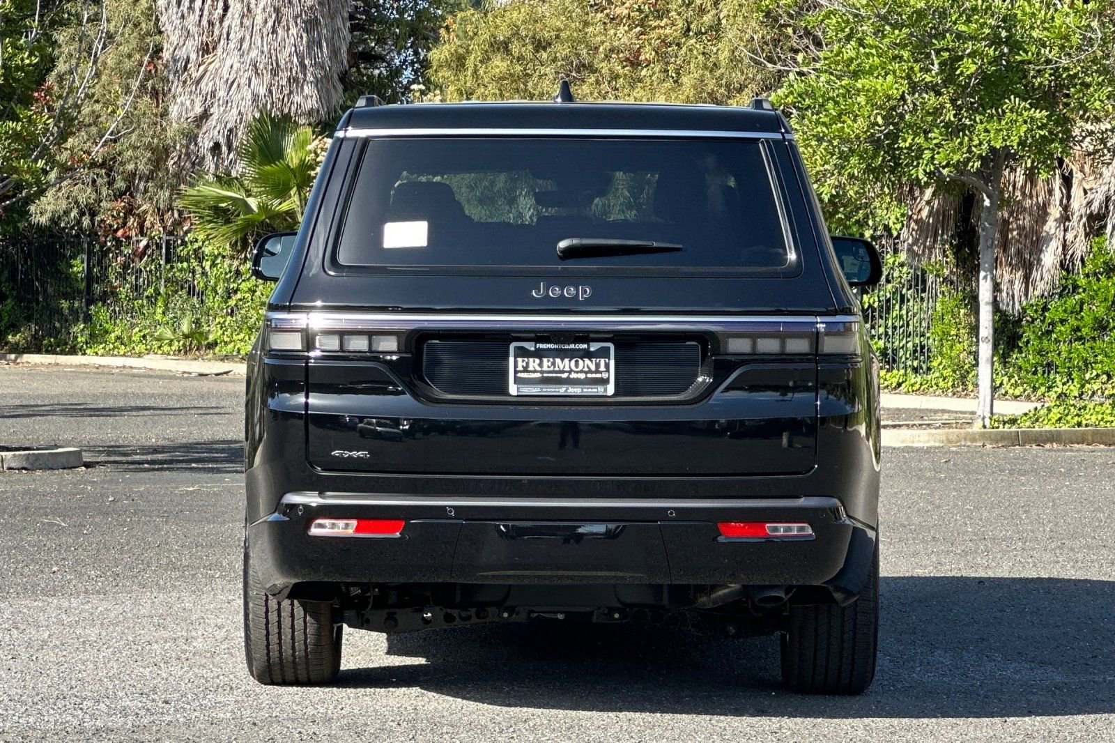 New 2026 Jeep Grand Wagoneer 4WD image 4