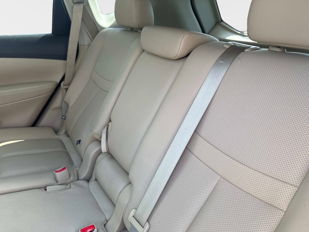 Used 2020 Nissan Rogue SL w/ Premium Package FWD image 11