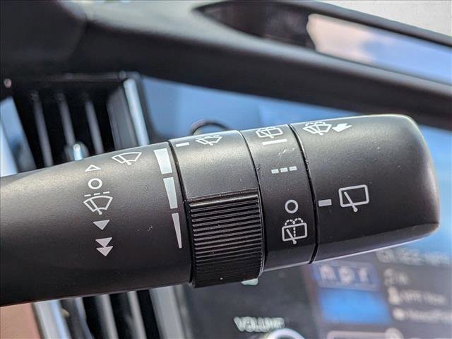 Used 2020 Subaru Outback Touring XT AWD/4WD image 11