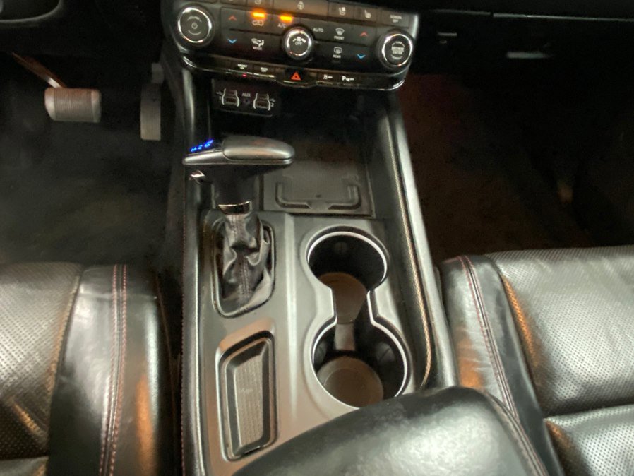 Used 2022 Dodge Durango R/T w/ Blacktop Package AWD/4WD image 31