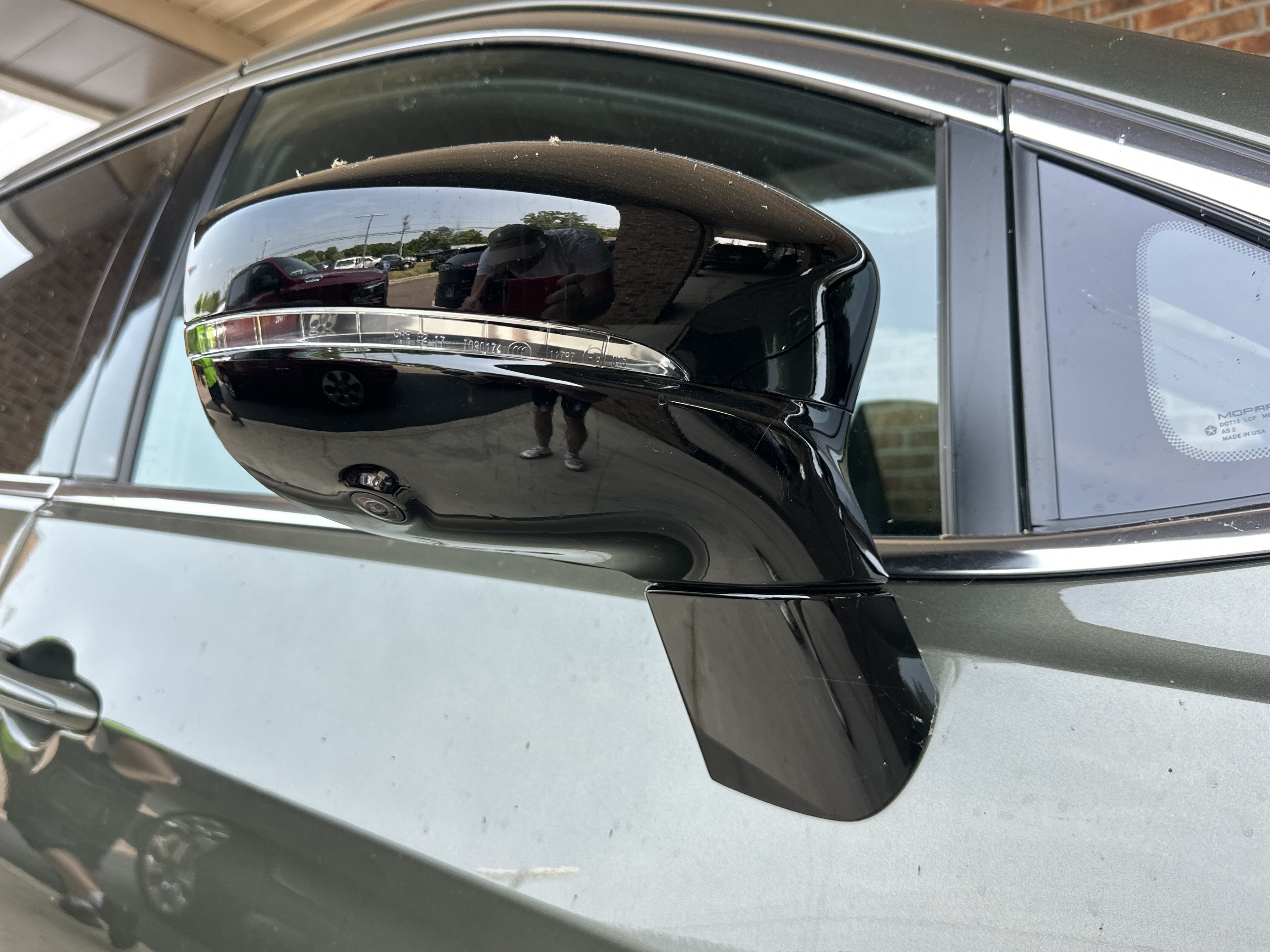New 2027 Chrysler Pacifica Select AWD/4WD image 32