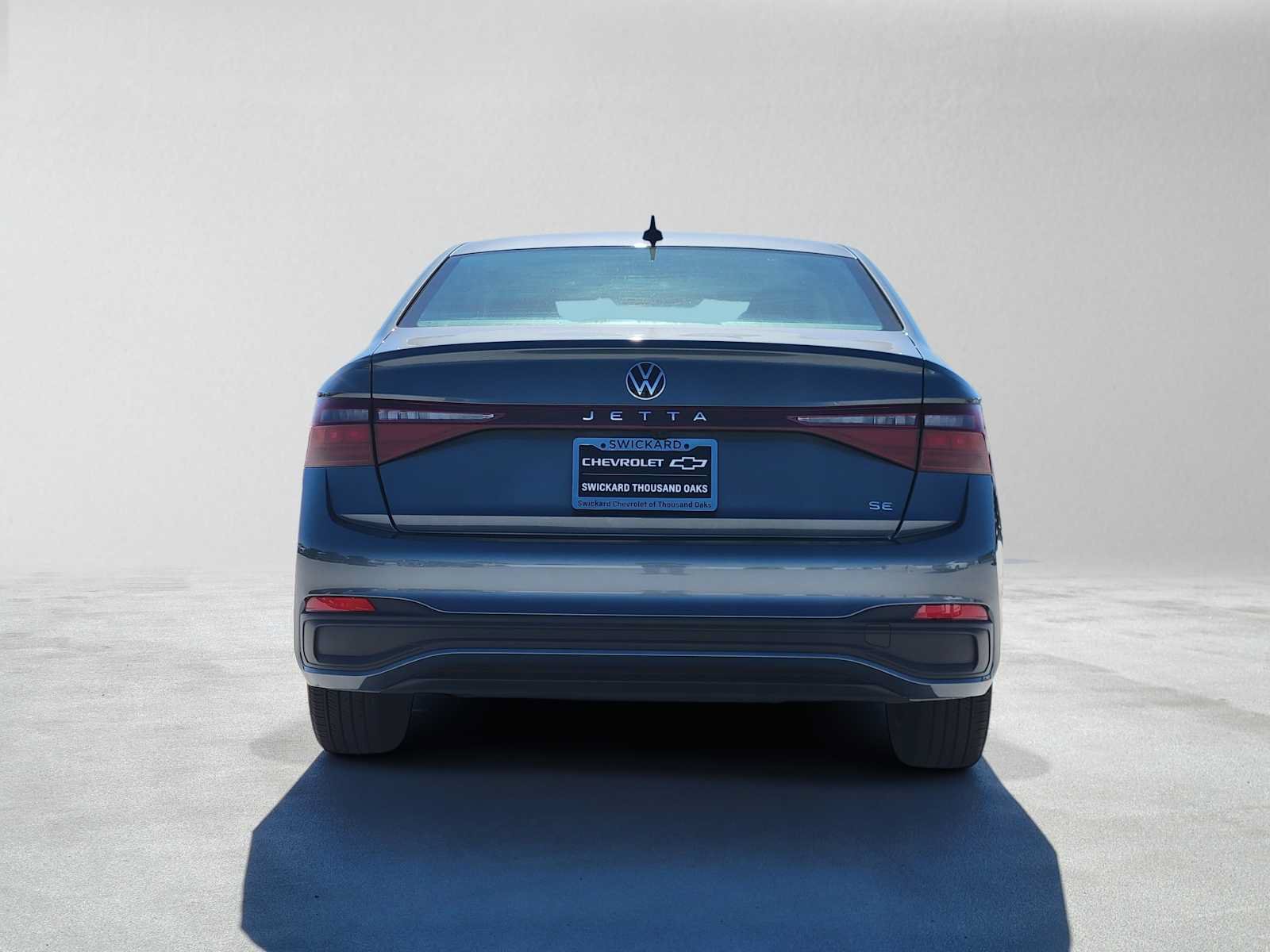 Used 2026 Volkswagen Jetta SE FWD image 3